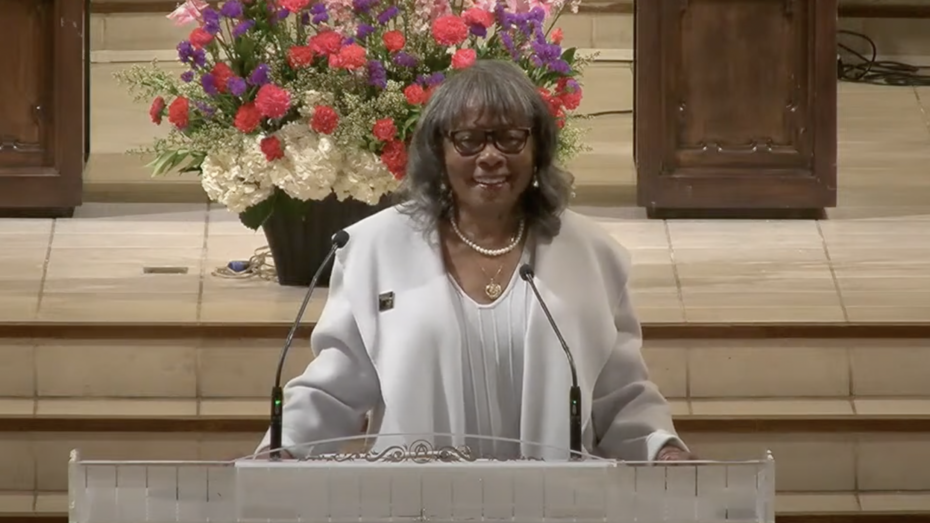 Jackie Broxton delivers a sermon at Wilshire United Methodist Church in LA